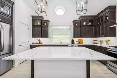 901 Kingwood Drive, League City, TX 77573 - Photo 6