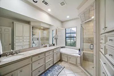 1701 Welch Street, Houston, TX 77006 - Photo 32