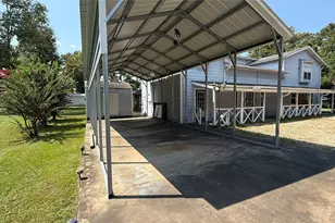 202 Escapees Dr, Livingston, TX 77351 - Photo 4