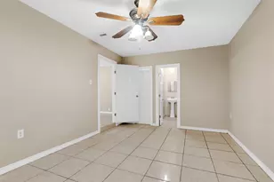 10449 Castleton St, Houston, TX 77016 - Photo 18