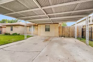 10449 Castleton St, Houston, TX 77016 - Photo 2