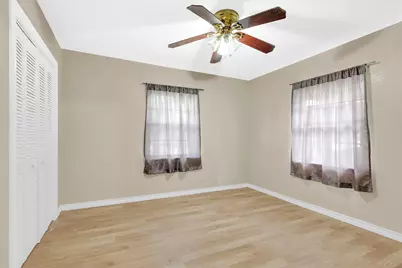 10449 Castleton Street, Houston, TX 77016 - Photo 14
