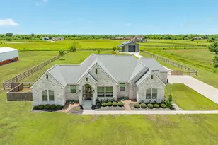 32819 Amberjack Dr, Richwood, TX 77515 - Photo 2