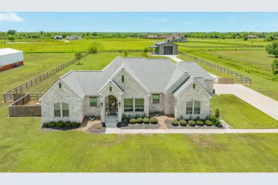 32819 Amberjack Drive, Richwood, TX 77515 - Photo 2