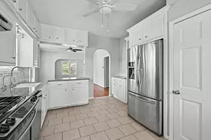 4035 Michaux St, Houston, TX 77009 - Photo 10