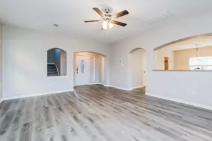 985 Oak Falls Dr, Conroe, TX 77378 - Photo 6