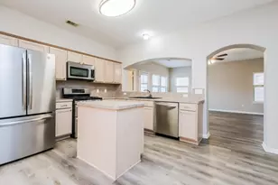 985 Oak Falls Dr, Conroe, TX 77378 - Photo 8