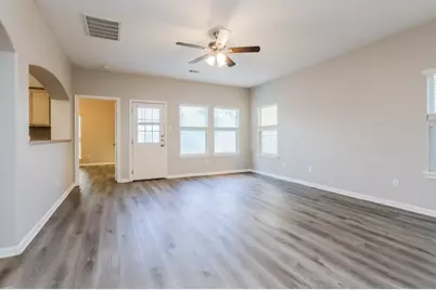 985 Oak Falls Drive, Conroe, TX 77378 - Photo 4