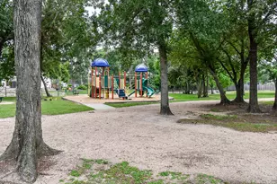 8413 Water Oak Pass Dr, Houston, TX 77055 - Photo 28