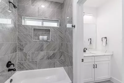 7806 Comal Street #B, Houston, TX 77051 - Photo 20