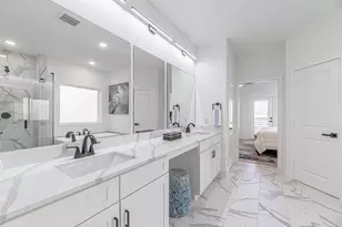 7806 Comal St, Houston, TX 77051 - Photo 16