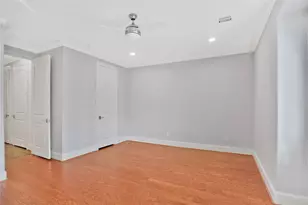 2015 McClendon St, Houston, TX 77030 - Photo 30
