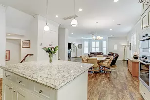 2015 McClendon St, Houston, TX 77030 - Photo 8