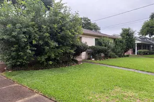 7903 Augustine Dr, Houston, TX 77036 - Photo 4