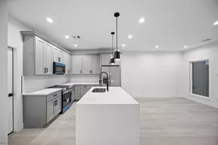 8218 Lawler St, Houston, TX 77051 - Photo 8