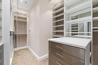 1409 Post Oak Boulevard #1602, Houston, TX 77056 - Photo 32