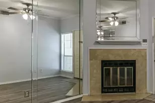 921 Marine Dr, Galveston, TX 77550 - Photo 2