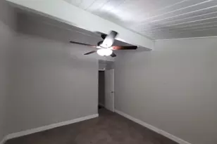 28 Lakeway St, Conroe, TX 77304 - Photo 8