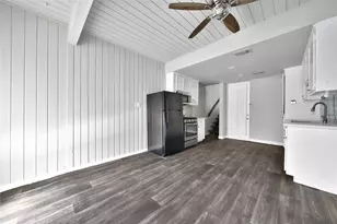 28 Lakeway St, Conroe, TX 77304 - Photo 4