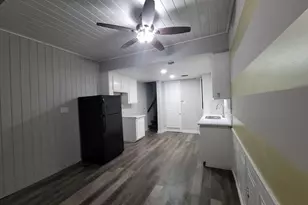 28 Lakeway St, Conroe, TX 77304 - Photo 4