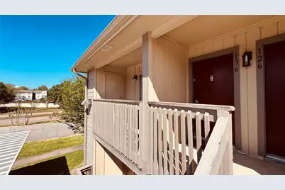 1900 Bay Area Boulevard #136, Houston, TX 77058 - Photo 20