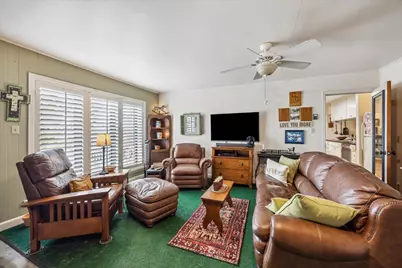 806 W Hacienda, Bellville, TX 77418 - Photo 18