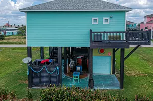 967 Meynig Dr, Crystal Beach, TX 77650 - Photo 38