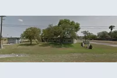 1103 Lincoln Street, Zapata, TX 78076 - Photo 4