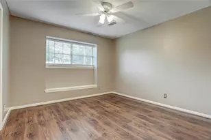 9631 Fairdale Ln, Houston, TX 77063 - Photo 12