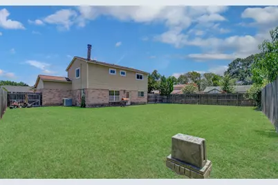 7503 Wovenwood Lane, Houston, TX 77041 - Photo 32