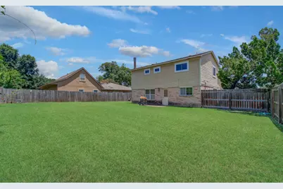 7503 Wovenwood Lane, Houston, TX 77041 - Photo 30