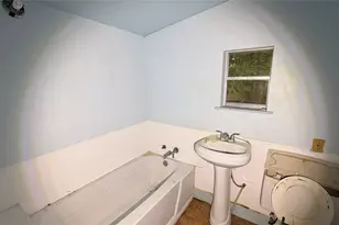 1501 S Columbia Dr, West Columbia, TX 77486 - Photo 10