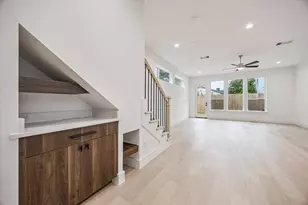 5339 Larkin St, Houston, TX 77007 - Photo 12