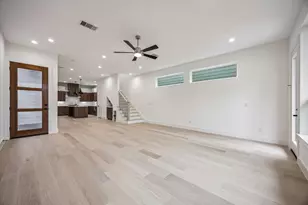 5339 Larkin St, Houston, TX 77007 - Photo 8