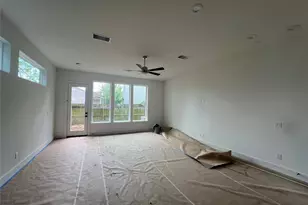 5339 Larkin St, Houston, TX 77007 - Photo 8