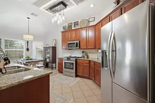 2121 Sugar Hill Dr, Deer Park, TX 77536 - Photo 10