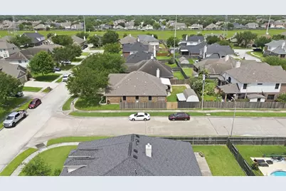 2121 Sugar Hill Drive, Deer Park, TX 77536 - Photo 32