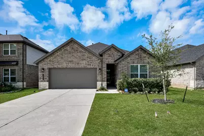 303 Springfield Terrace Drive, Conroe, TX 77304 - Photo 2