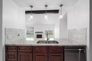 6719 Prairie Village Dr, Katy, TX 77449 - Photo 12