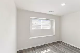 12035 Munich Dr, Houston, TX 77044 - Photo 8