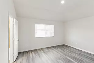 12035 Munich Dr, Houston, TX 77044 - Photo 6