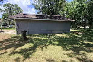 1904 Wright Blvd, Baytown, TX 77520 - Photo 18