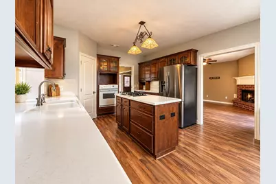 4030 Larkspur Street, Alvin, TX 77511 - Photo 6