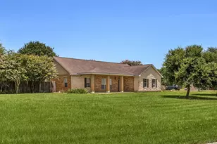 2527 Settler's Way Dr, Sealy, TX 77474 - Photo 20