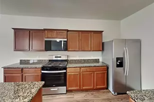 10237 Tate Ct, Conroe, TX 77385 - Photo 2