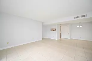 8427 Hearth Dr Dr, Houston, TX 77054 - Photo 14