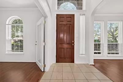 12110 Laurel Court, Stafford, TX 77477 - Photo 8