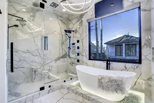 5158 Huckleberry Cir, Houston, TX 77056 - Photo 20