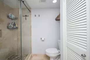 1804 Stoney Brook Dr, Houston, TX 77063 - Photo 16
