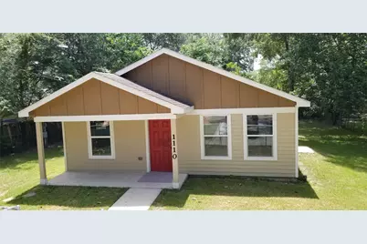 1110 N 9th Street, Conroe, TX 77301 - Photo 2